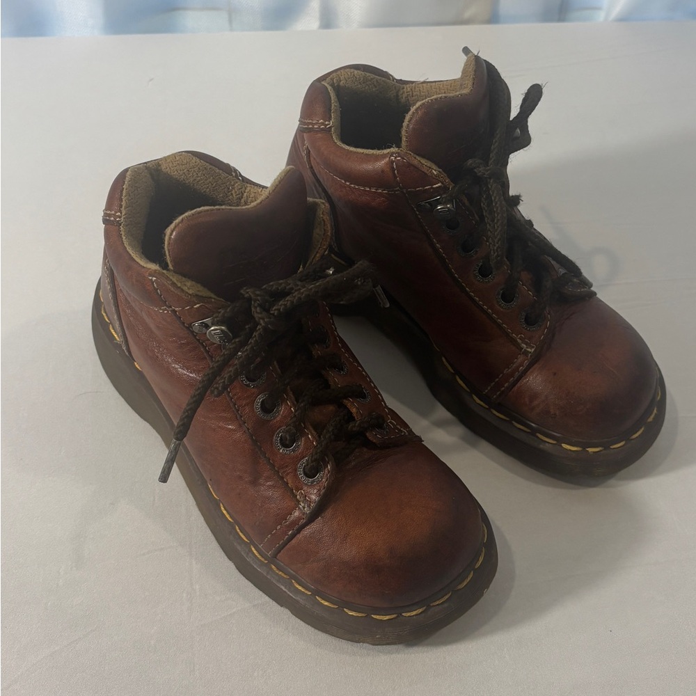 Vintage Dr. Martens 8542 Women's Size 6 Work-Boots Brown Leather Chunky Heel